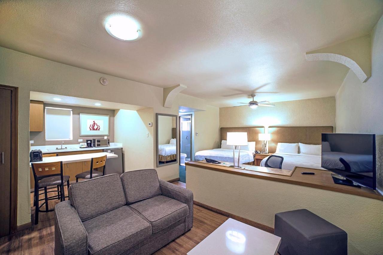 Holiday Inn Hotel & Suites Chihuahua By Ihg Kültér fotó