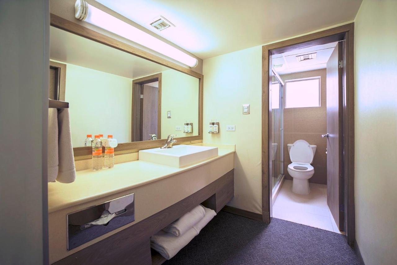 Holiday Inn Hotel & Suites Chihuahua By Ihg Kültér fotó